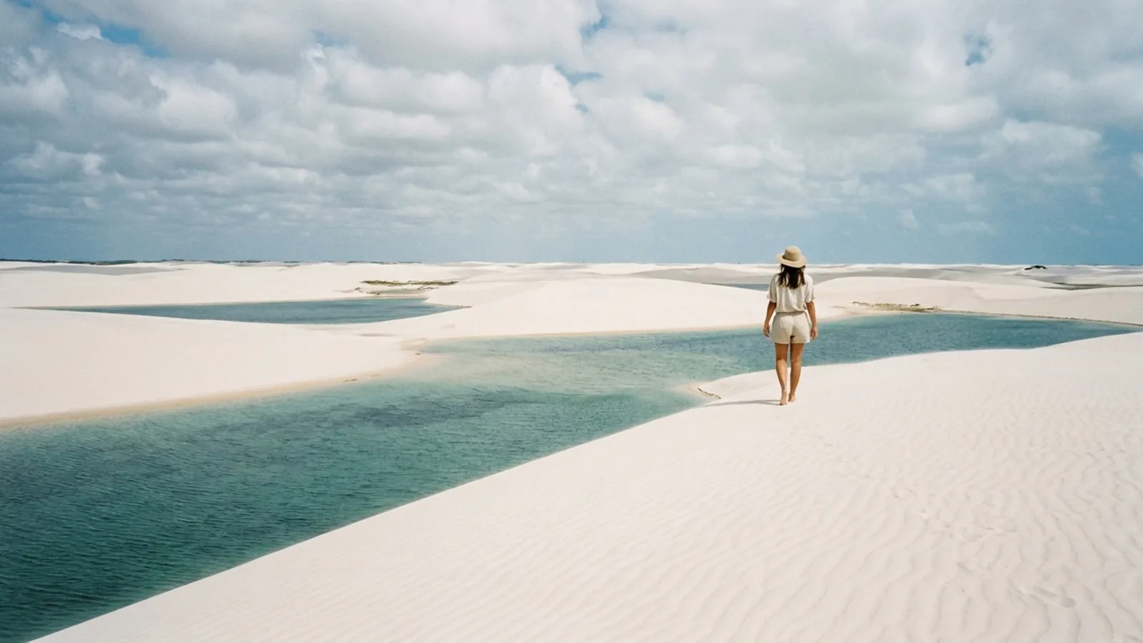 Lençóis Maranhenses mudam com o vento, a chuva e a estação seca