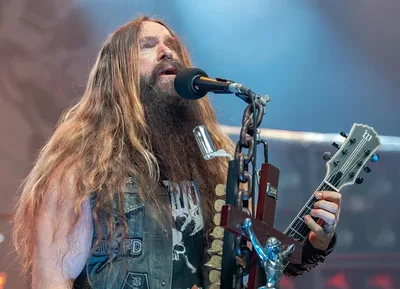 Zakk Wylde associa Elton John a memórias da infância e do rádio