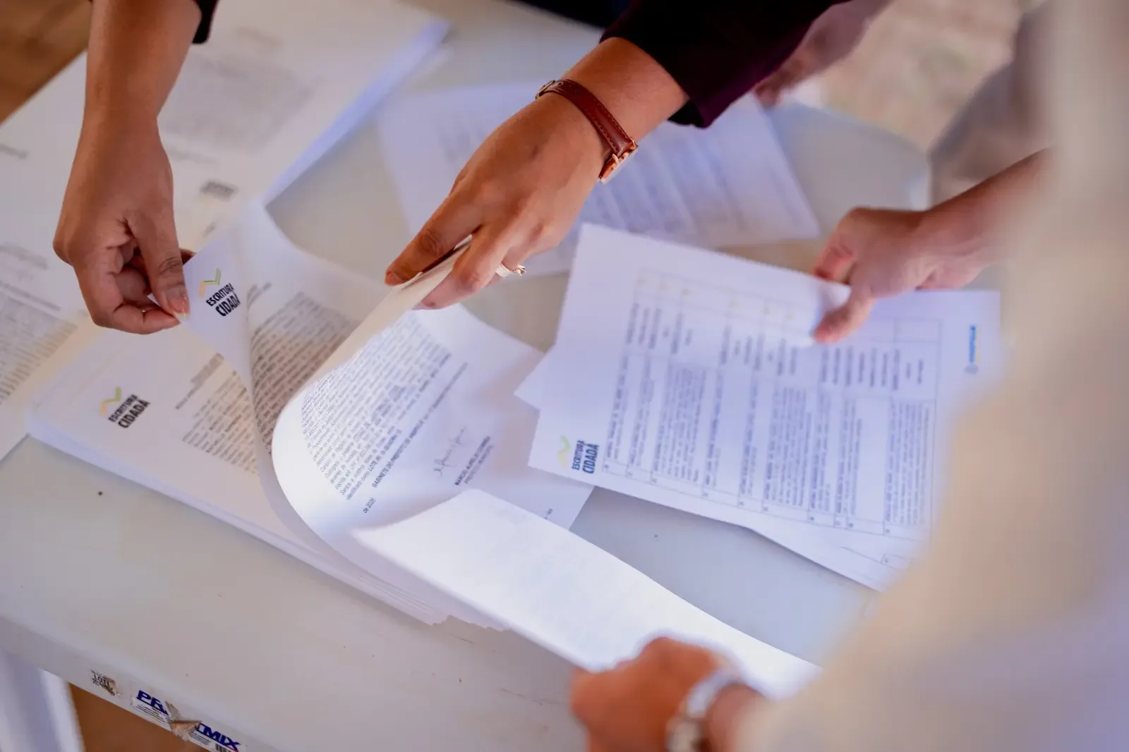 Anápolis entrega 250 títulos de posse a famílias do Novo Paraíso