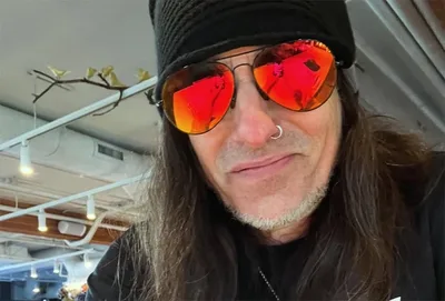 Skid Row avança na busca por novo vocalista e testa quatro ou cinco candidatos