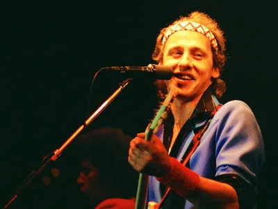 Mark Knopfler criou “Going Home” com uma guitarra barata