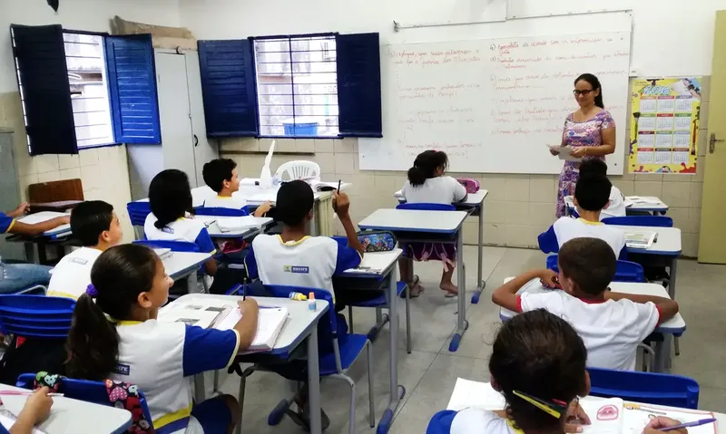 Relatório aponta falta de qualificação entre docentes da rede pública brasileira