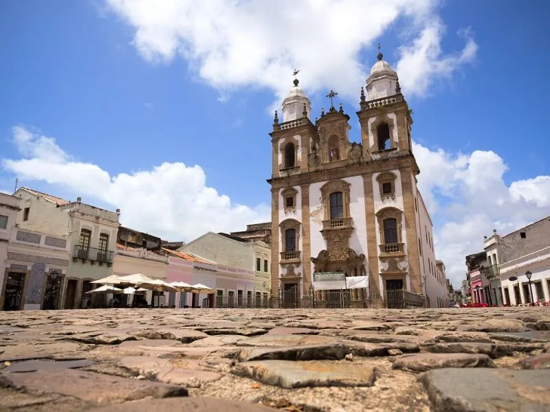 Arte ocupa ruas, pontes e praias do Recife no SPA das Artes