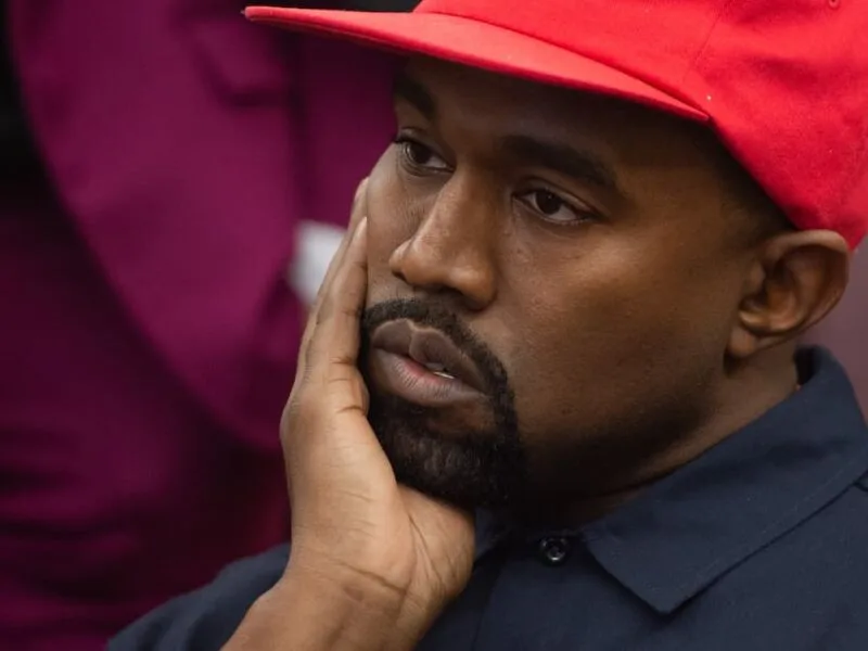 Permissões e contrato travam apresentações de Kanye West na Rússia