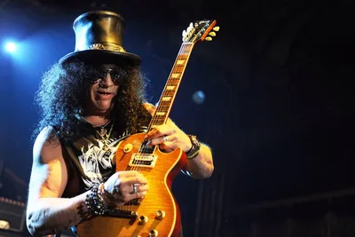 Slash aponta Jimmy Page e Jeff Beck como referências máximas do blues
