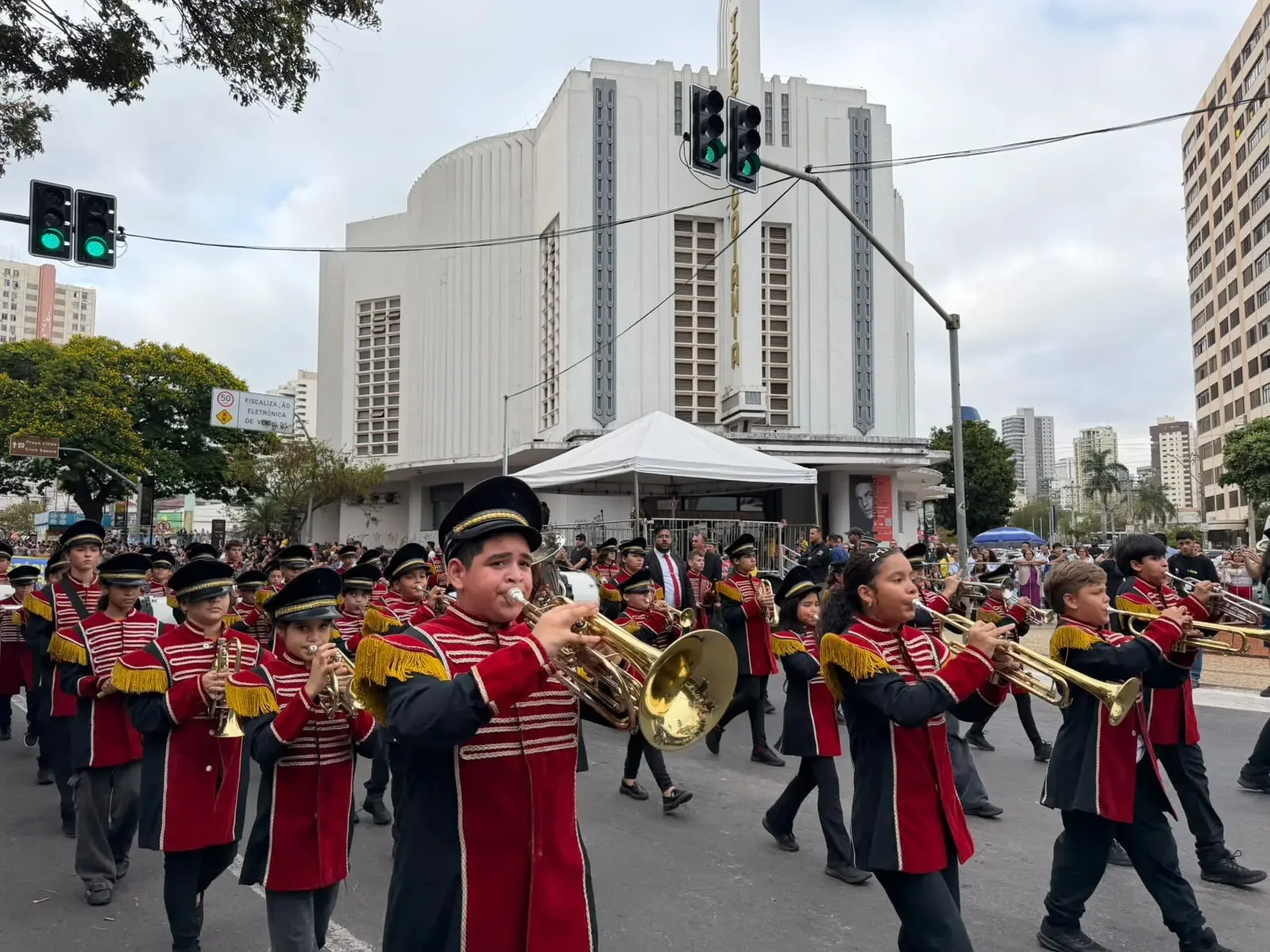 Goiânia mantém desfile da Independência com participação de escolas e forças de segurança