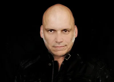 Blaze Bayley reúne ideias para novo álbum e anuncia show no Brasil em 2027