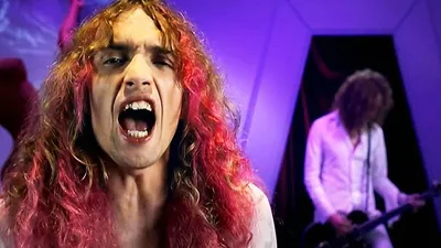 Justin Hawkins aponta Jimmy Page como seu maior guitarrista de todos os tempos