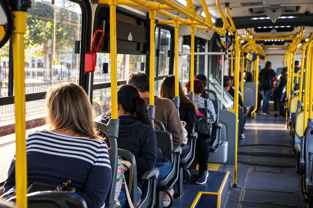 Anápolis amplia circulação de ônibus e libera tarifa no domingo de votação