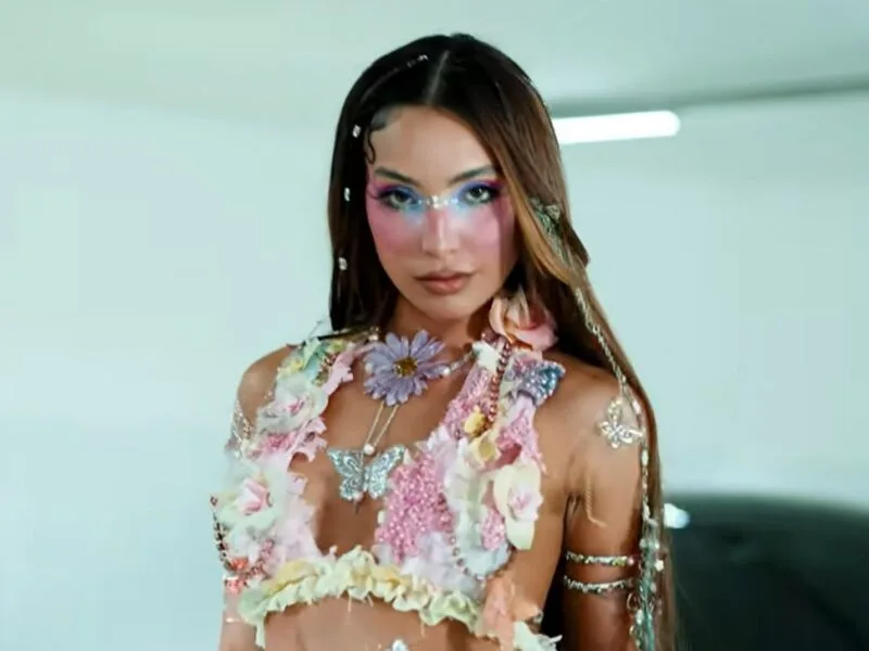 Vanessa Lopes estreia como cantora e lança o single “Emocionado”