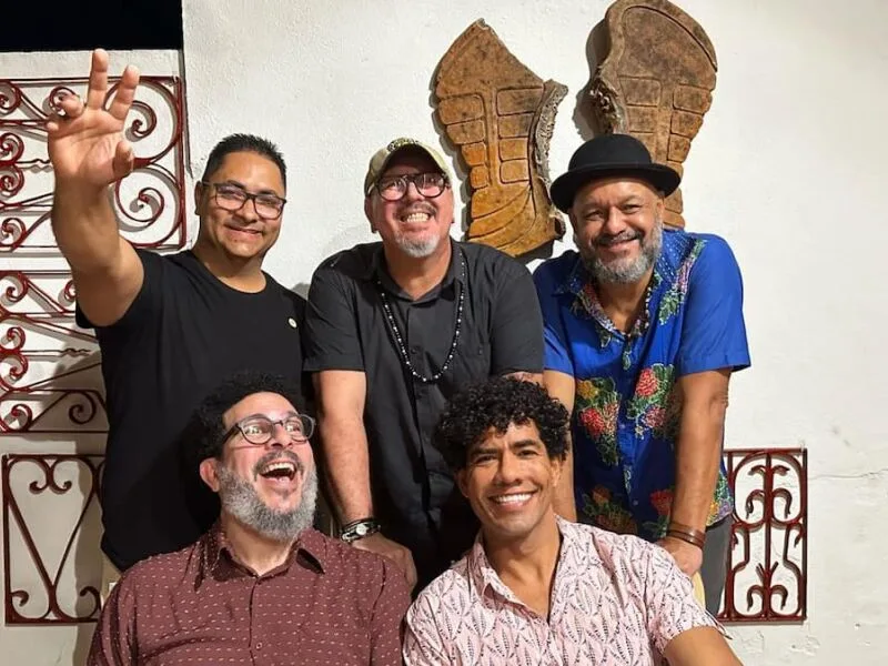 Banda Seu Rodolpho recebe André Macambira em show em Olinda