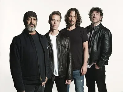 Soundgarden prepara álbum com vocais de Chris Cornell e clima psicodélico
