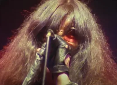 Como uma cena de playground virou uma faixa dos Ramones