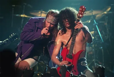 A escolha de Schwarzenegger que levou o Guns N’ Roses a O Exterminador 2
