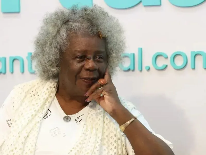 Conceição Evaristo estreia como atriz e recebe homenagem no CineBH