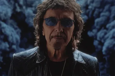 Tony Iommi diz que linfoma segue sob controle e anuncia álbum solo