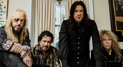Stryper avalia gravar três discos de uma vez para garantir futuro da banda