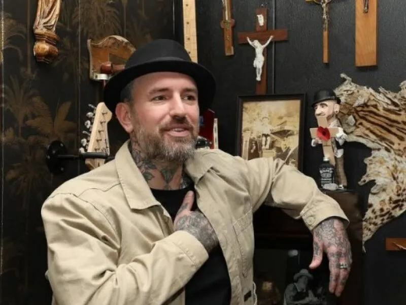 Ben Saunders, primeiro vencedor do The Voice of Holland, morre aos 43 anos