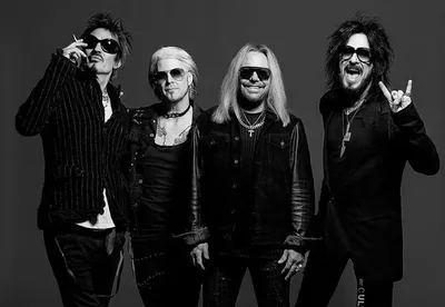 Tommy Lee e John 5 interrompem apresentação do Extreme em Ridgefield
