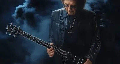Tony Iommi lembra medo de fãs que achavam que o Sabbath os transformaria em sapos