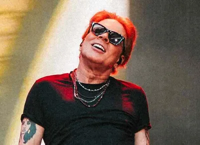 Axl Rose orienta Carrie Underwood em projeto ligado ao rock