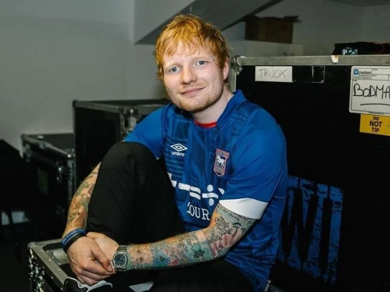 Artistas deixam turnê de Ed Sheeran após afastamento de Macklemore