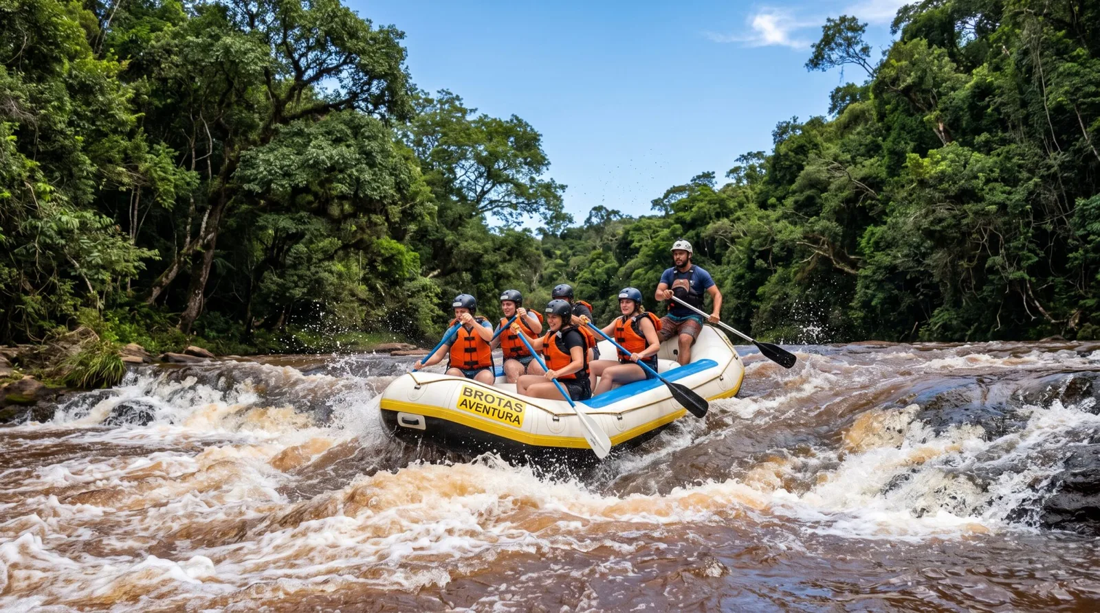 Brotas reúne rafting no Rio Jacaré-Pepira e turismo de aventura