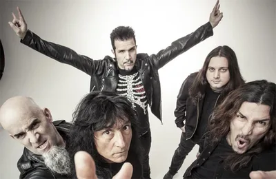 Mike Heller substitui Charlie Benante em show do Anthrax no Texas
